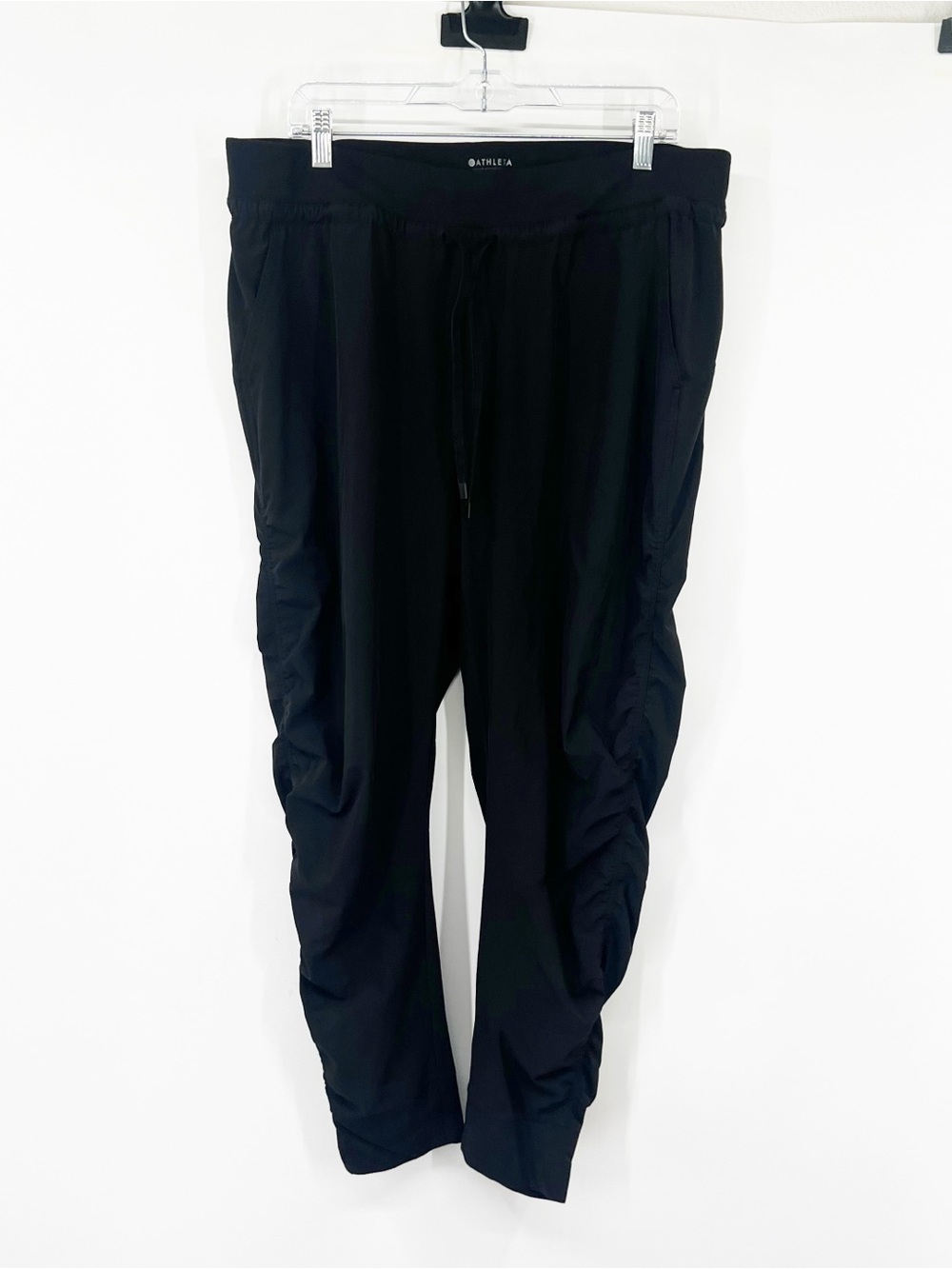 Athleta Attitude Jogger Pants Ruched Black